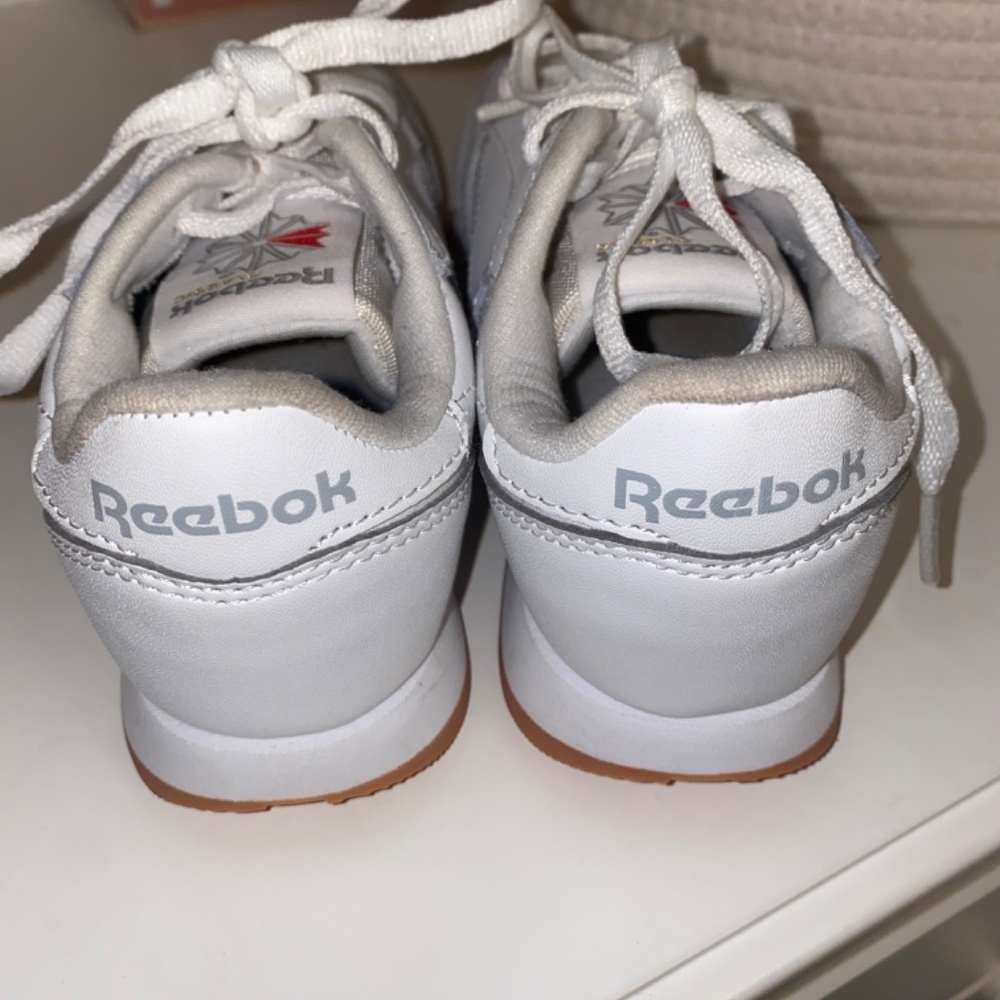 Girls Reebok Sneakers - Picture 3 of 3